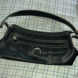 Small Tommy Hilfiger purse